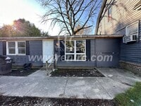 Building Photo - 104 Center-