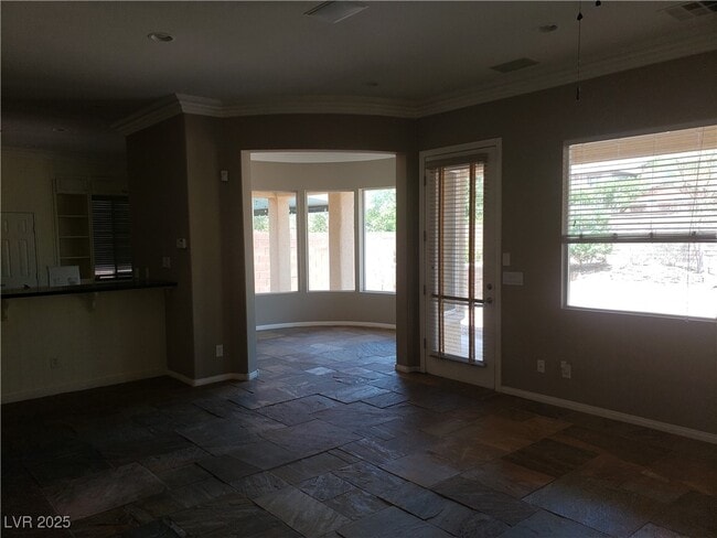 Building Photo - 9338 Wilderness Glen Ave
