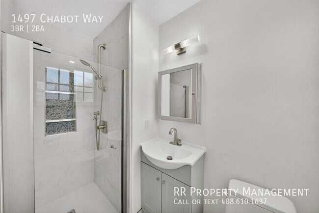 Building Photo - 1497 Chabot Way