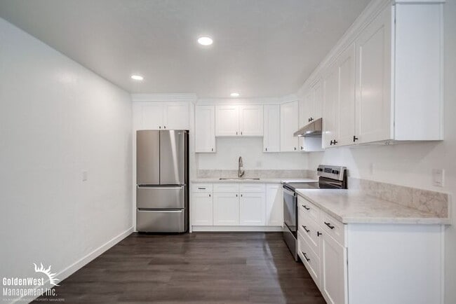 Building Photo - Newly Renovated 2Bdm 1Ba Apartment ADU Loc...