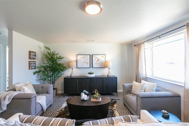 Building Photo - Spectacularly Remodeled Wheat Ridge Home