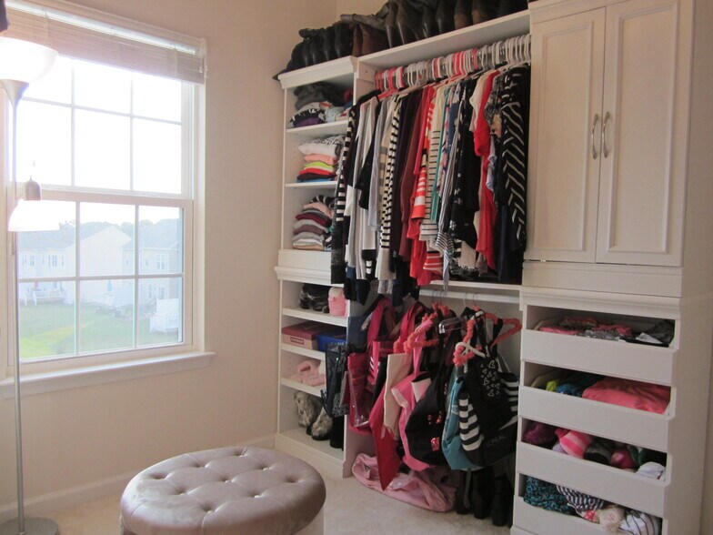 Building Photo - 987 Brechin Lane