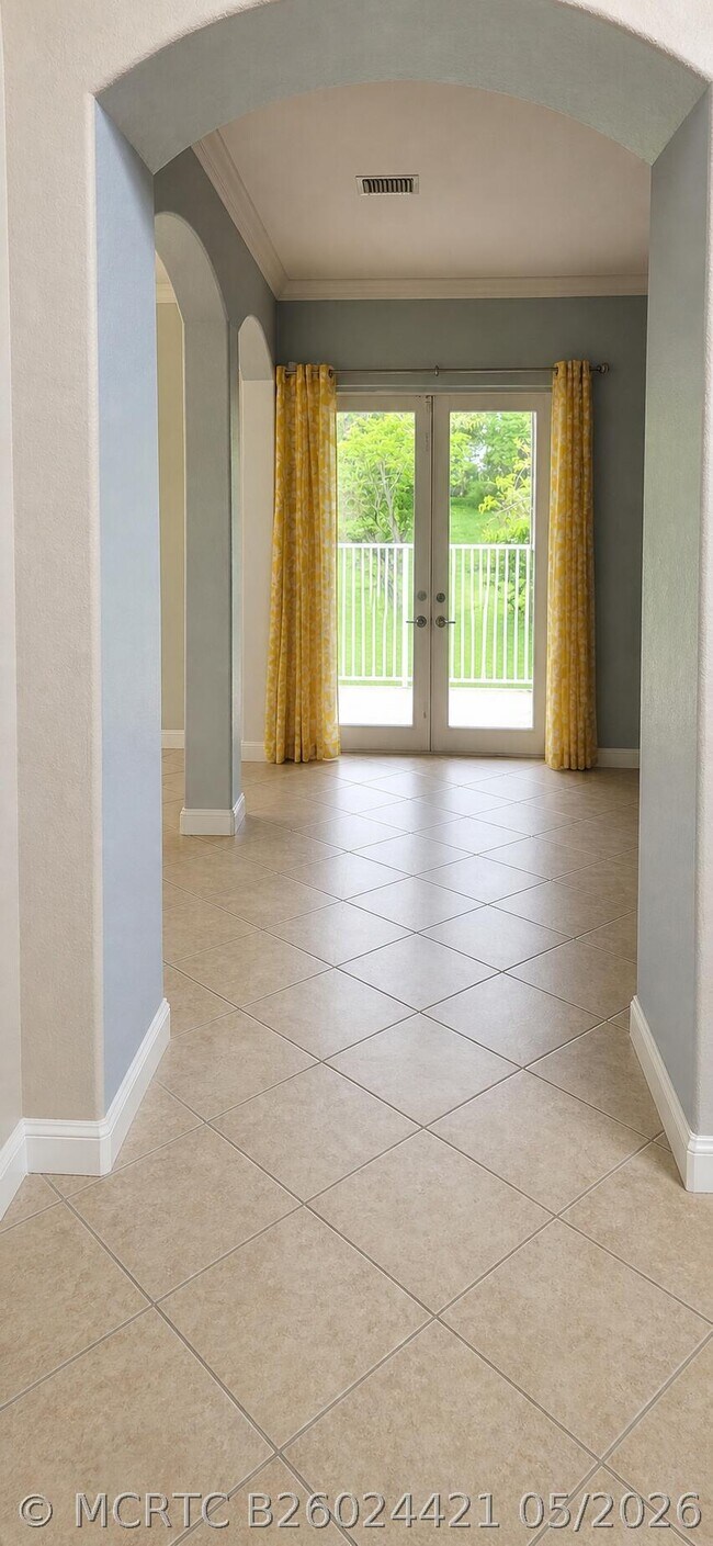 Building Photo - 3945 Torres Cir