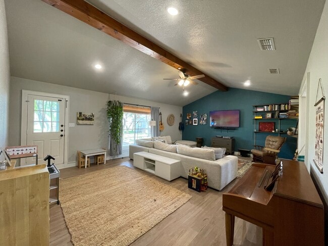 Building Photo - 6315 Beau Allen Ct