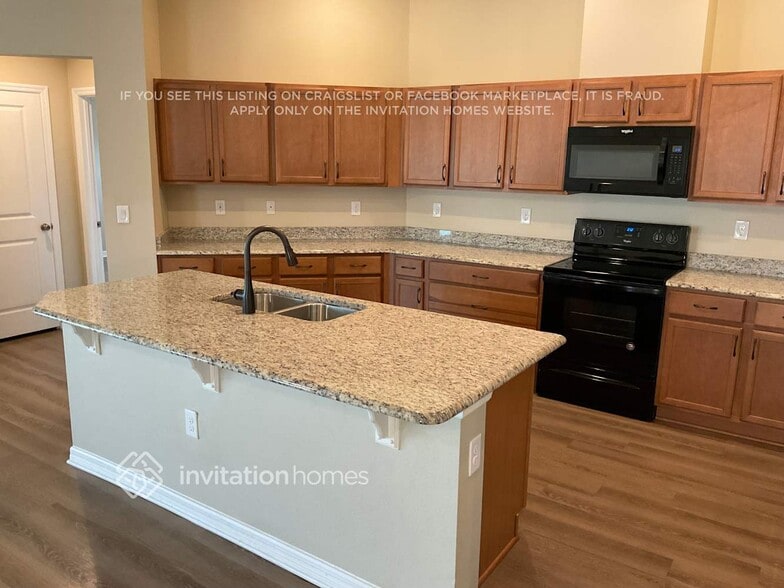 Building Photo - 1641 Orsi Pl