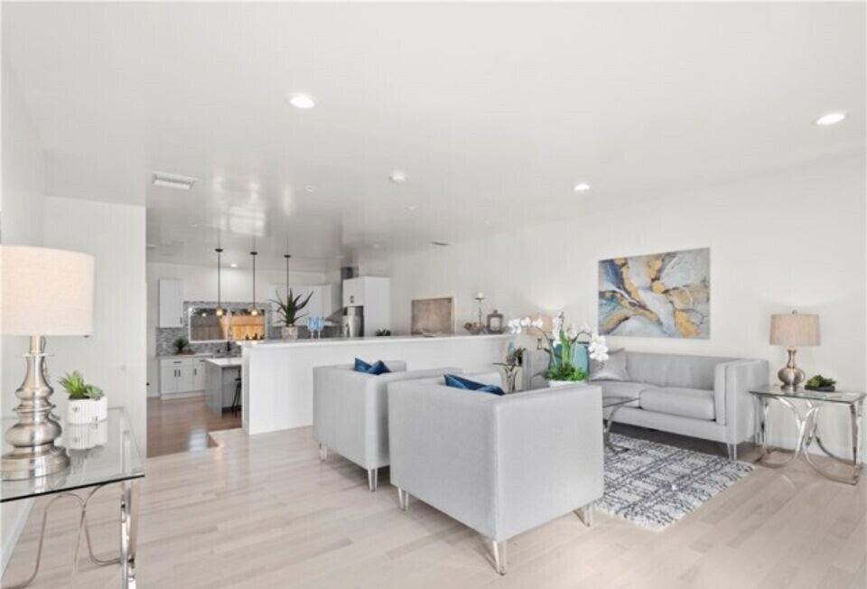 Building Photo - 17601 Rhoda St