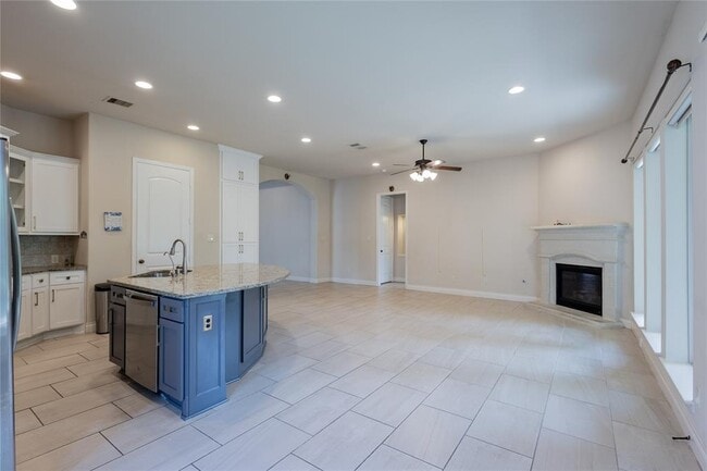 Building Photo - 11226 Dunstan Hill Dr