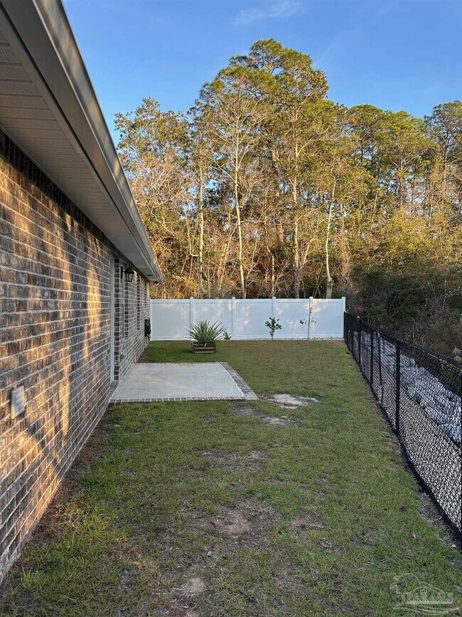 Building Photo - 7299 Gordon Evans Rd