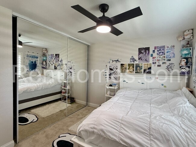 Building Photo - 11872 Bernardo Terrace