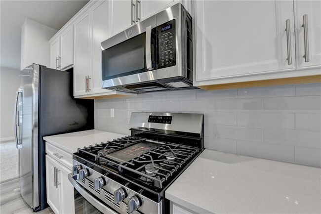 Building Photo - 953 Woods Chapel Rd