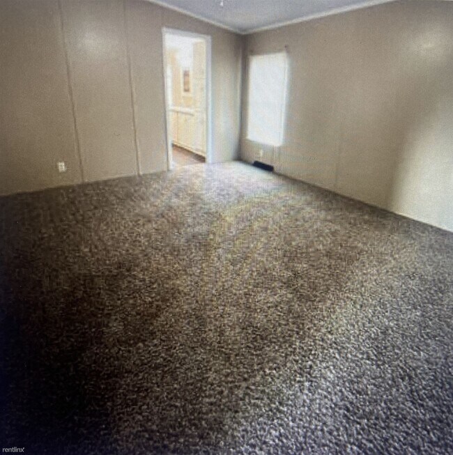 Building Photo - 3 br, 2 bath Mobile Home - Forest Estates 813