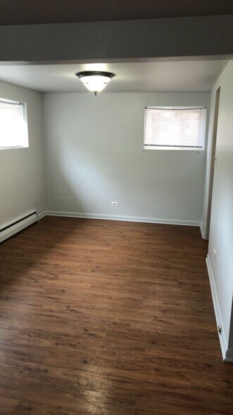 Building Photo - 9117 Lawler Ave