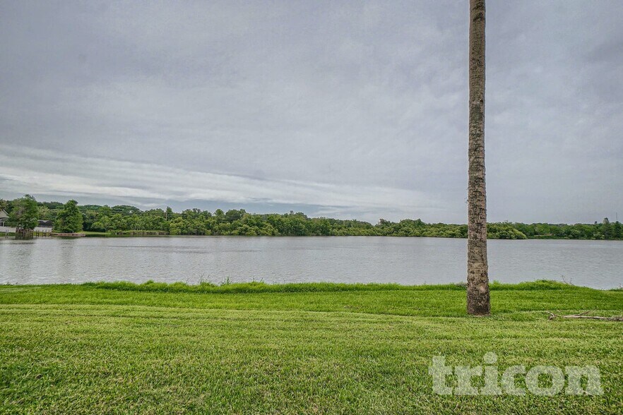 Building Photo - 1013 Bj Brandy Cove