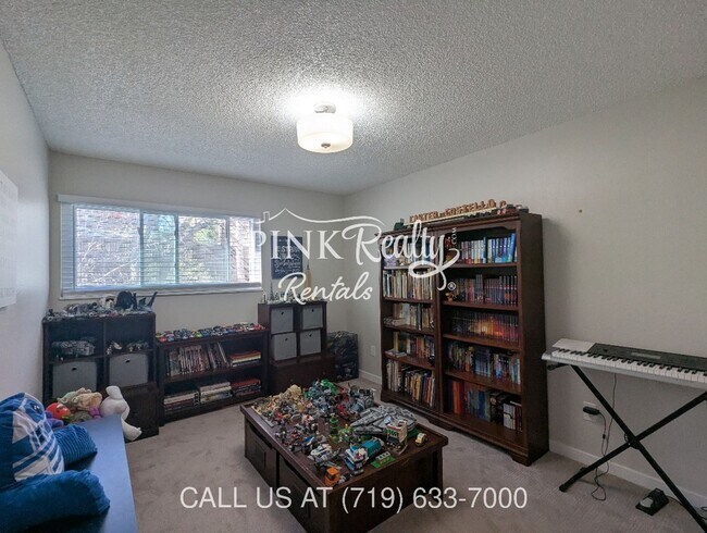 Building Photo - 3230 Breckenridge Dr W