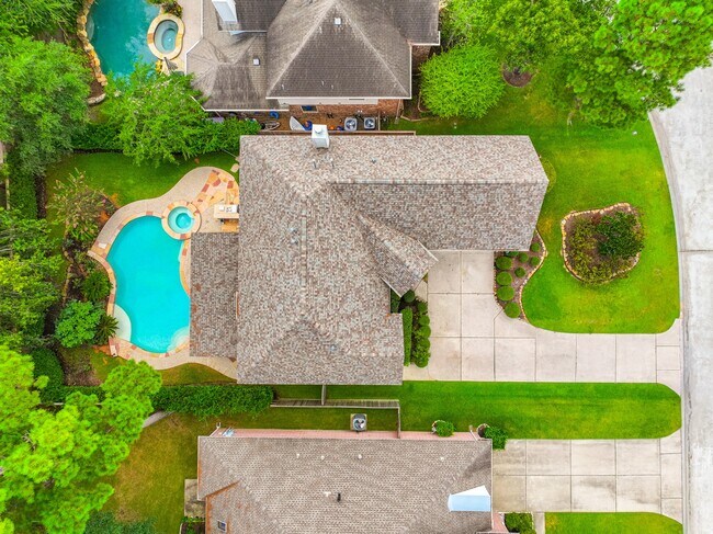Building Photo - 7 Stickley Ct