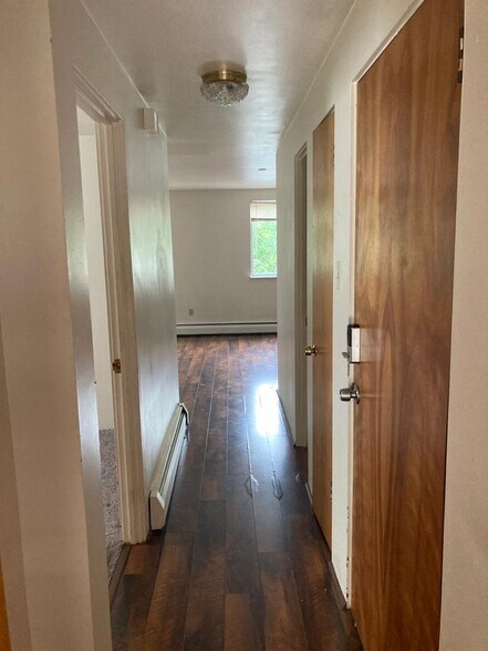 Building Photo - 50 Maplewood St