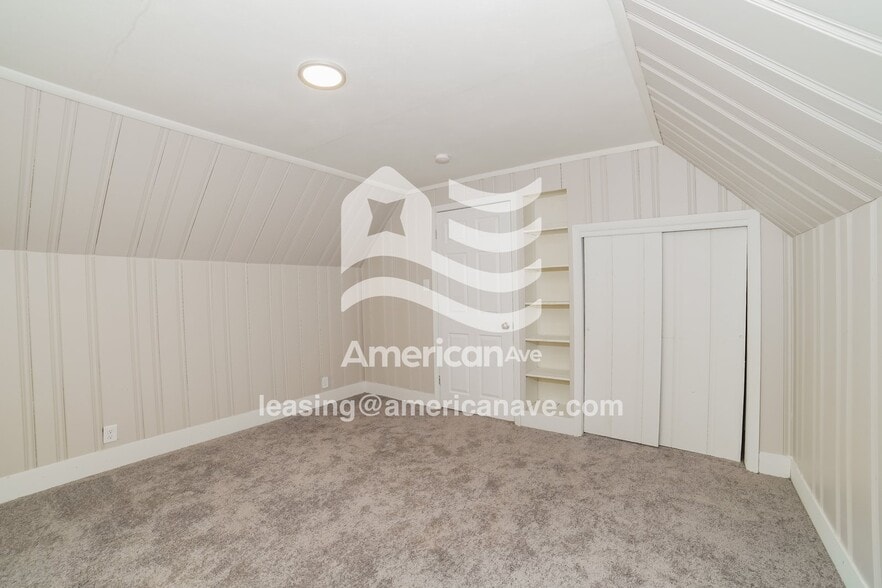 Building Photo - 1706 N Machin Ave