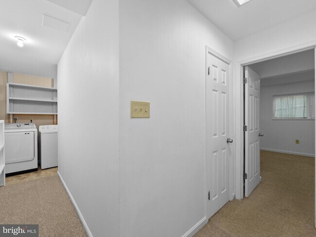 Building Photo - 2459 Pyrenees Ct