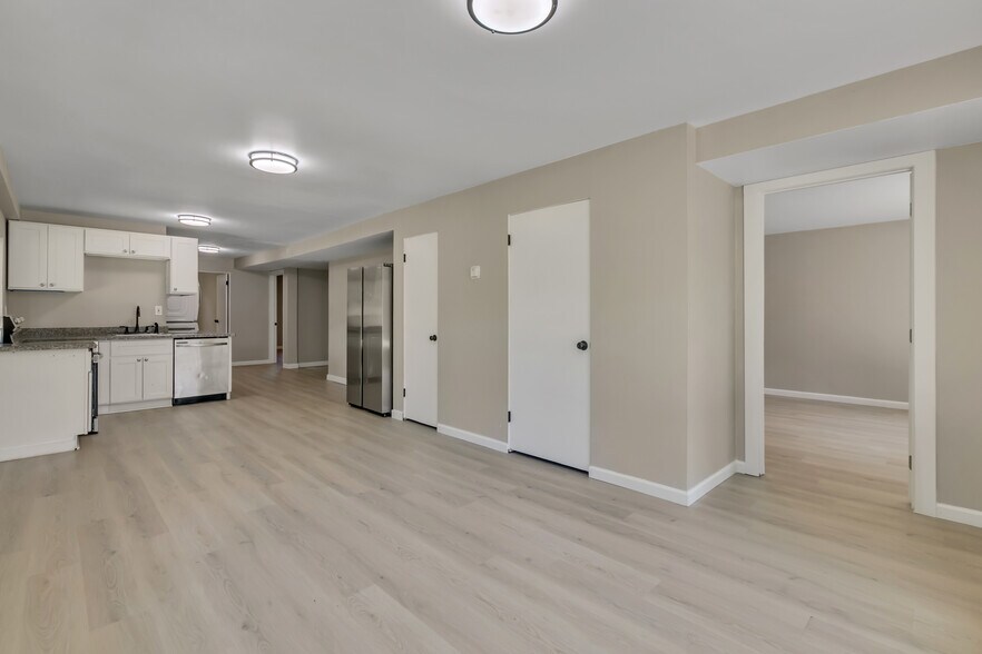 Building Photo - 623 108th Avenue Ct E