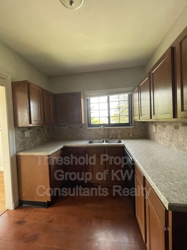 Building Photo - 2208 Arlington Ave