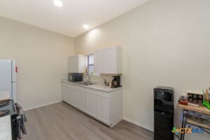 Building Photo - 102 Lariat Cir