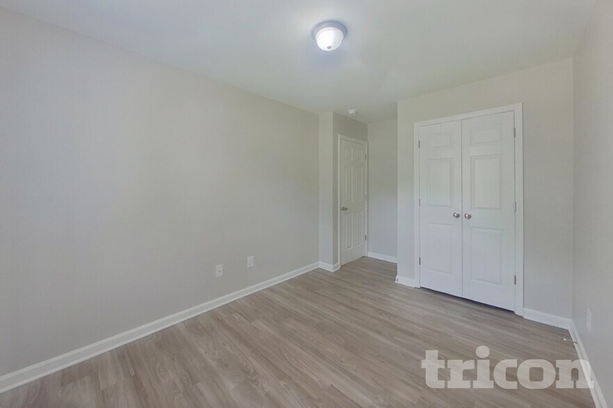 Building Photo - 6603 Cedar Cliff Dr