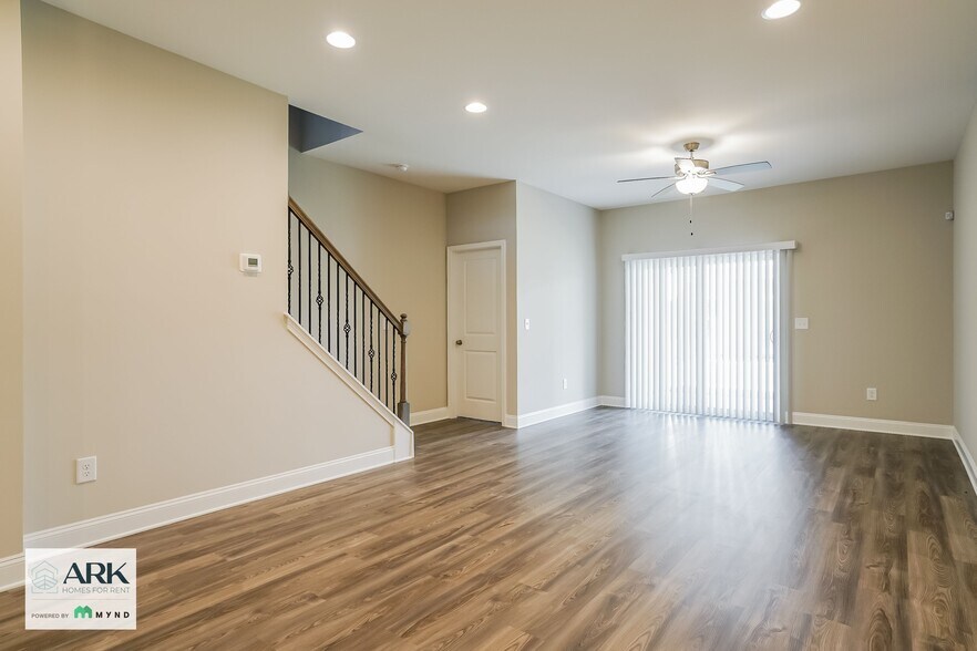 Building Photo - 3750 Summer Bay Trl