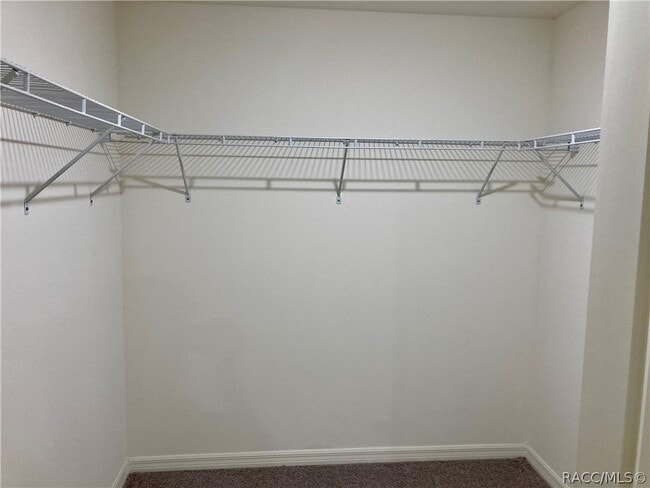 Building Photo - 614 W Fairways View Dr