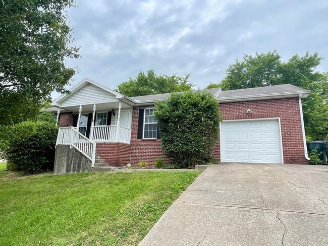 Primary Photo - Goodlettsville area home with 1 car garage!