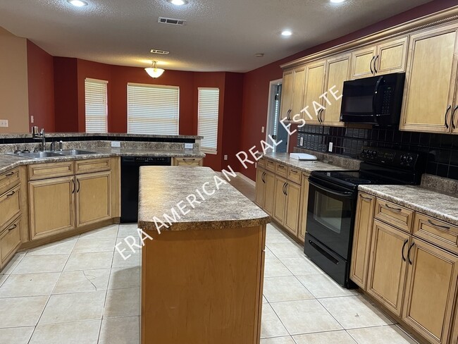 Building Photo - 5420 Lee Farm Blvd