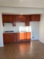 Building Photo - 1079 Center St