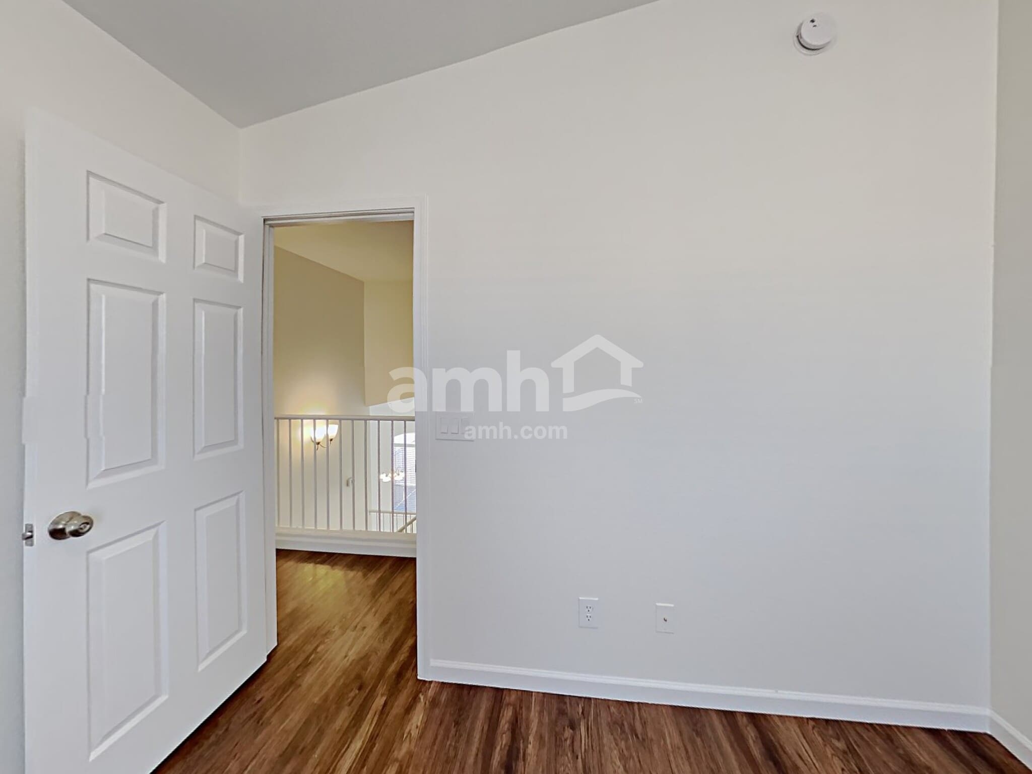 Building Photo - 9824 E Onza Ave