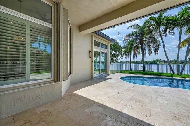 Building Photo - 512 NW 120th Dr