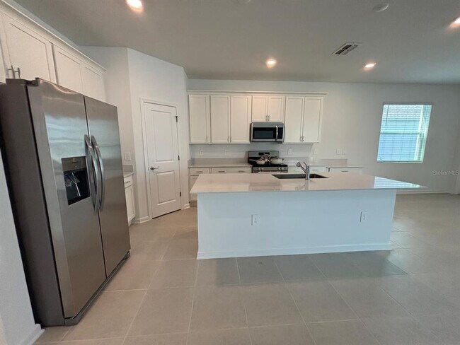 Building Photo - 6097 Meditation Dr