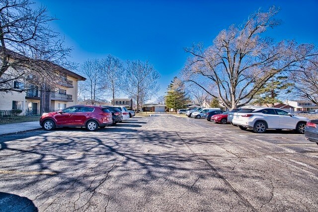 Building Photo - 1206 E Fairview St