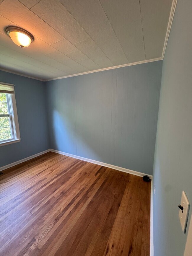 Building Photo - 829 Montclair Cir NW