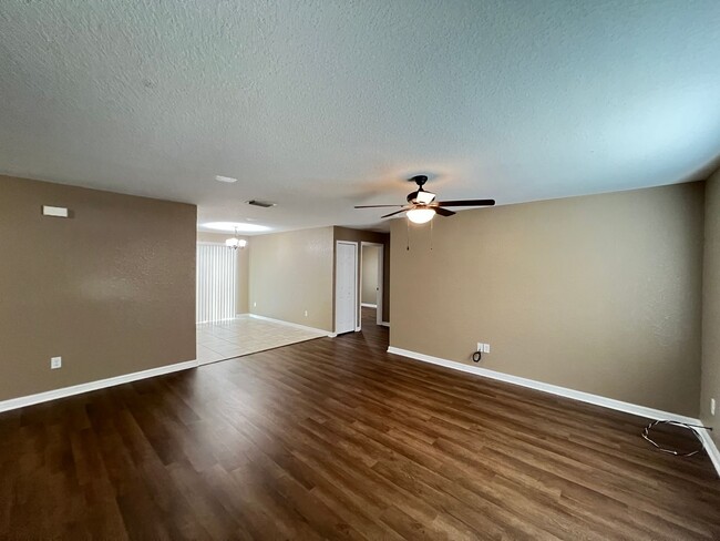 Building Photo - 3 BD/2BA Home in Beautiful Ocala!!!