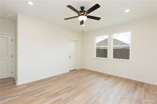 Building Photo - 14138 Wichita Falls Ln