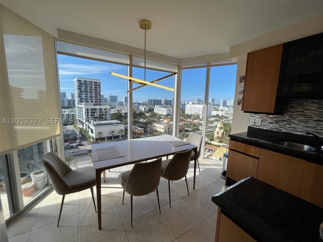 Building Photo - 17555 Collins Ave