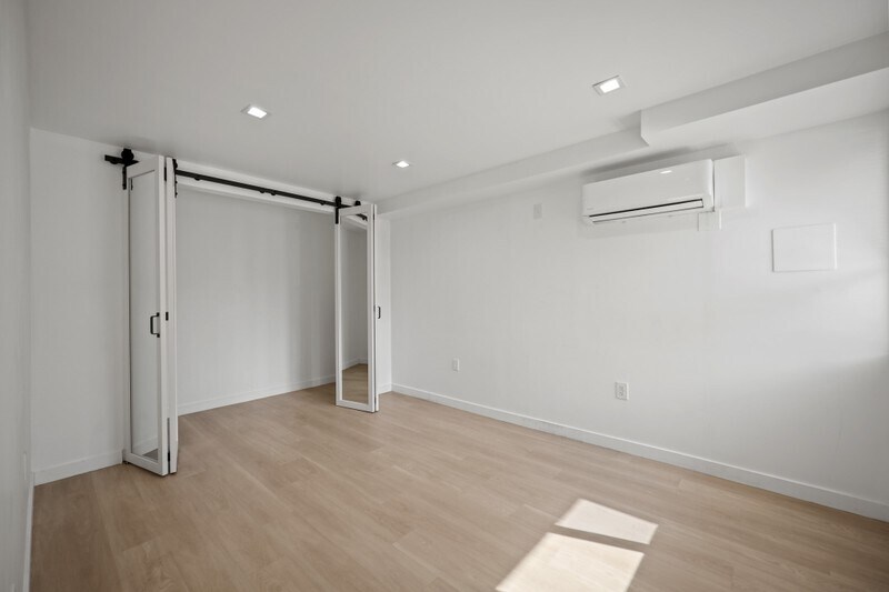 Building Photo - 1139 Bellevue Ave