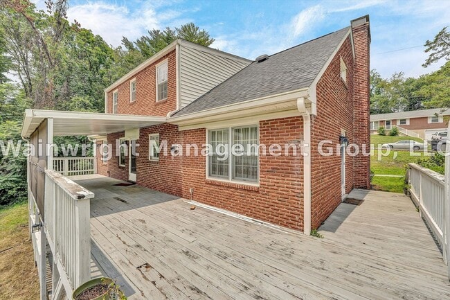 Building Photo - 4374 Sheldon Dr