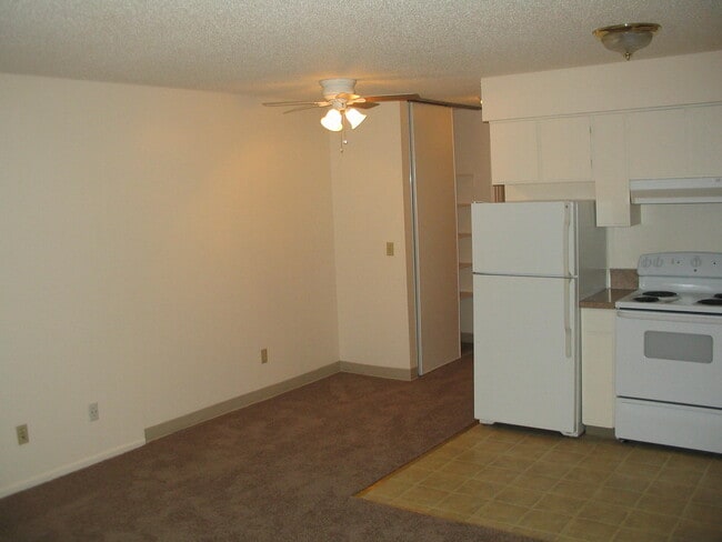 Building Photo - Francis Street Apartments