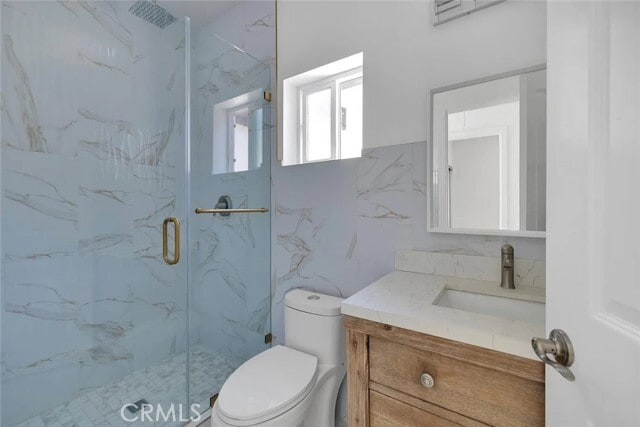 Building Photo - 634 E Valencia Ave