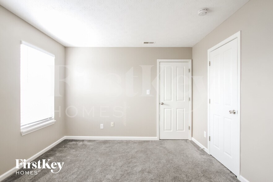 Building Photo - 1621 Orchestra Way