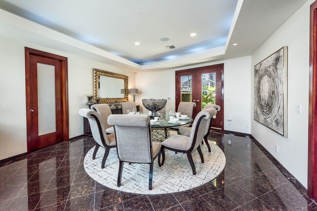 Building Photo - 8835 Evanview Dr