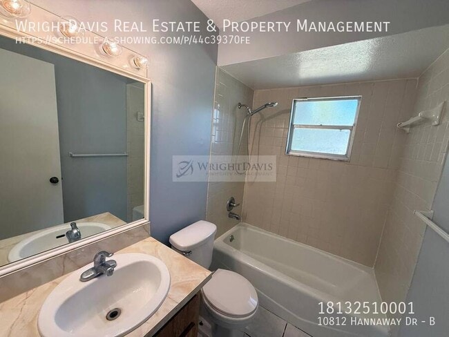 Building Photo - 10812 Hannaway Dr