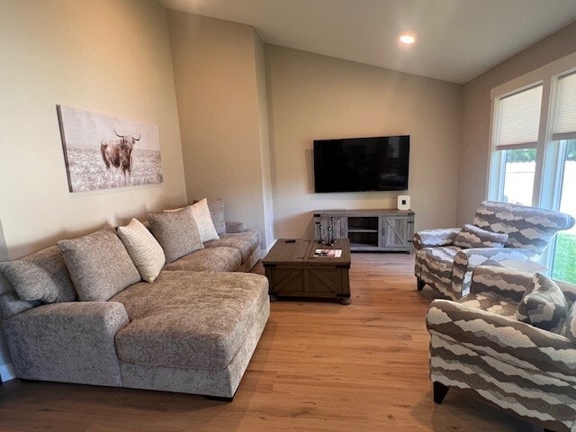 Building Photo - 900 N Player Ave