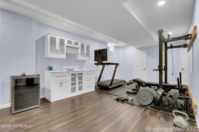 Building Photo - 331 Richmond Ave