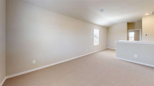 Building Photo - 2102 Dunbar Dr