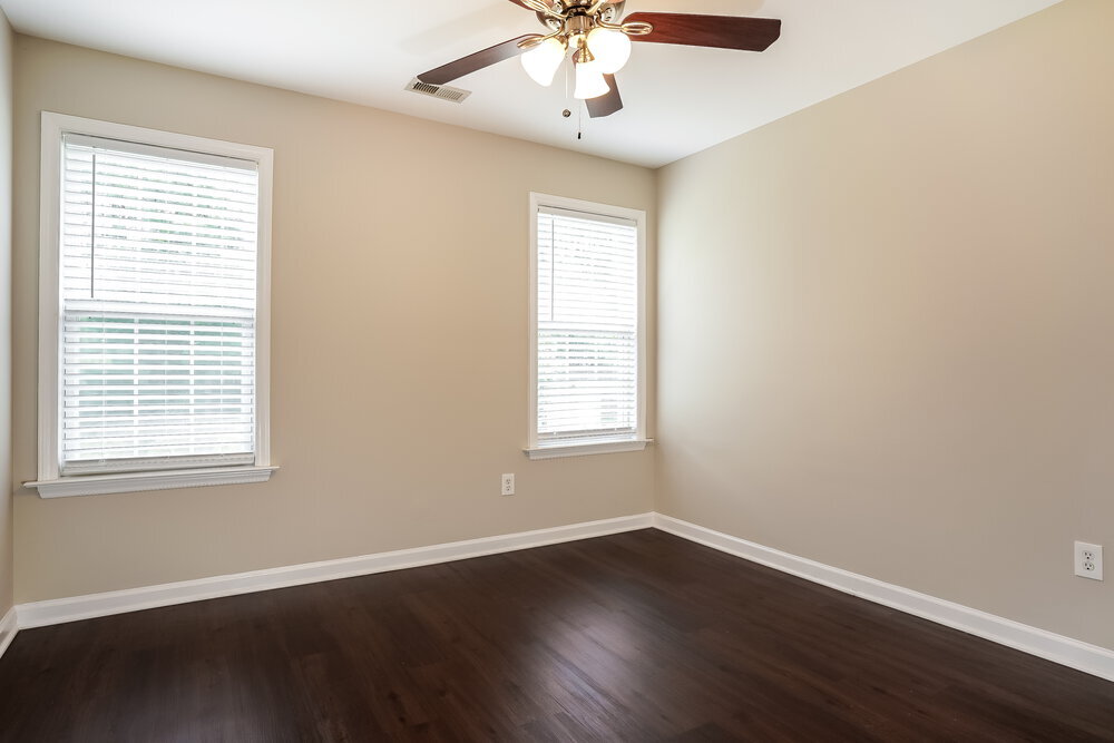 Building Photo - 6412 Willowlawn Dr